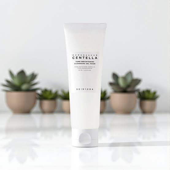 SKIN1004 Madagascar Centella Tone Brightening Cleansing Gel Foam - 125ml(from emirates)
