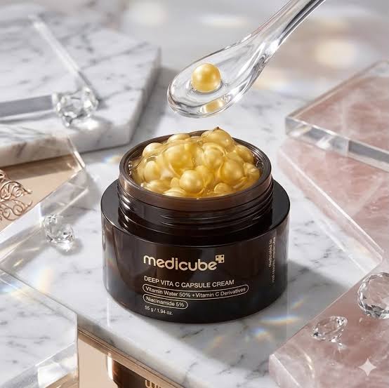 Medicube Deep Vita C Capsule Cream - 55g(from emirates)