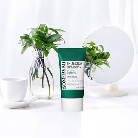 Some By Mi Truecica Mineral Calming Tone-Up Suncream SPF 50+ PA++++ (50ml)
